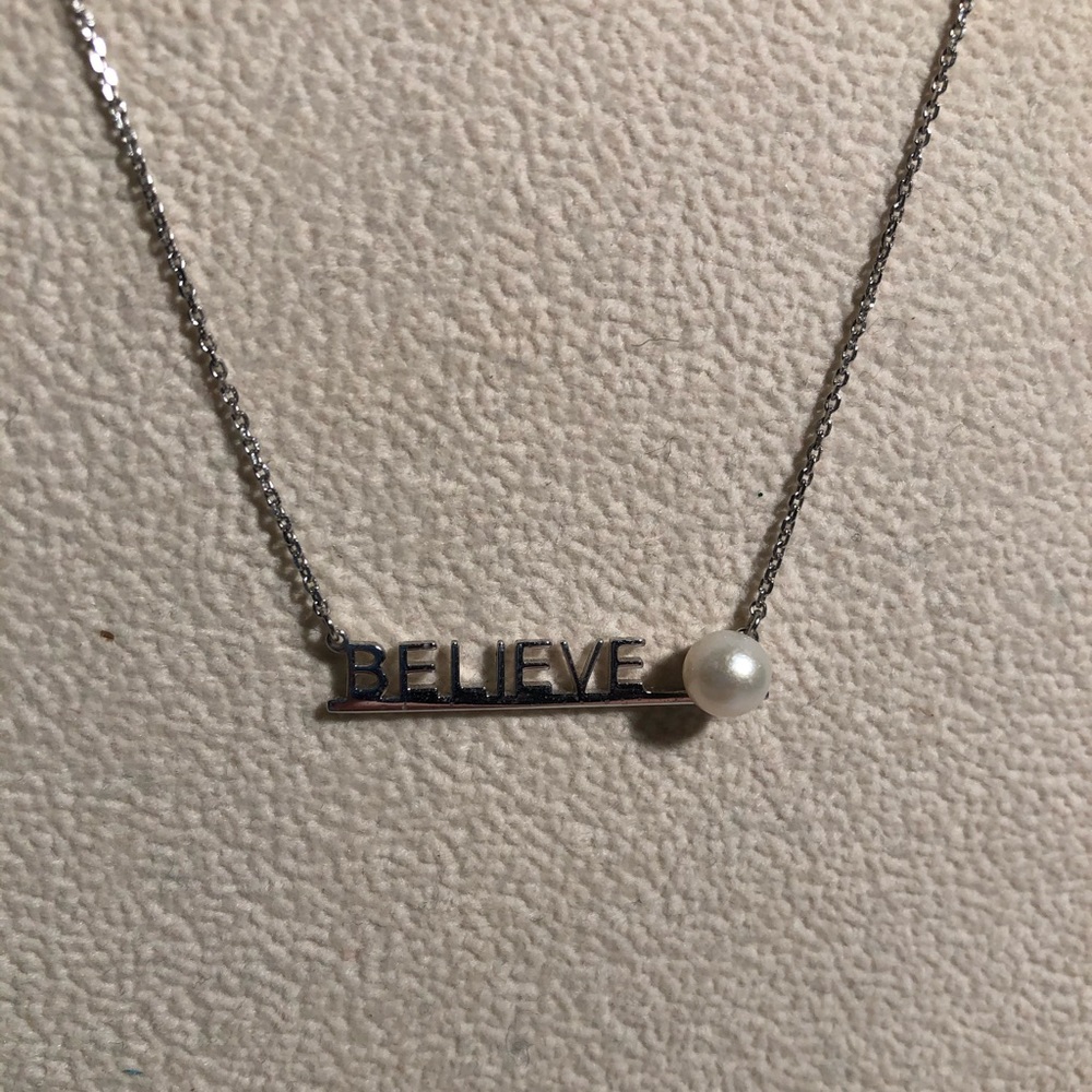 Vantel Pearls Believe Necklace